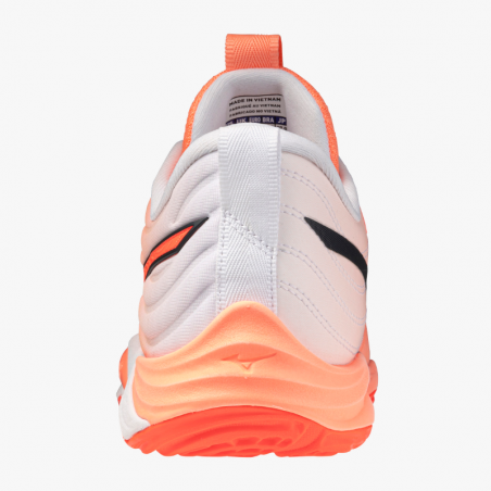 zapatillasbalonmano-mizuno-wavemomentumelite-coralblanco-back.png