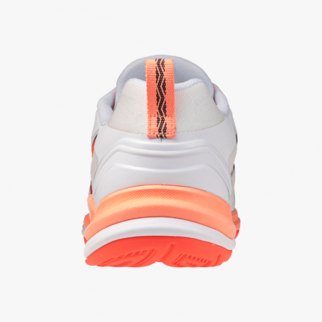 zapatillasbalonmano-mizuno-wavestealthelite-blancocoral-back.png